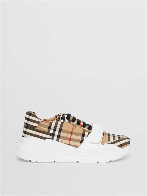 scarpe burberry uomo|burberry sandals for men.